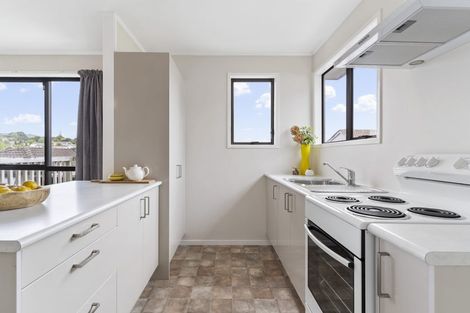 Photo of property in 67 Sunvue Road, Glen Eden, Auckland, 0602