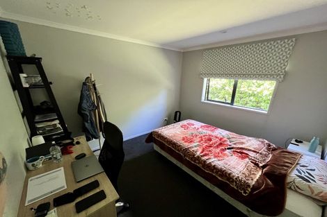 Photo of property in 31 Mooring Close, Whitby, Porirua, 5024