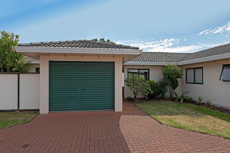 Photo of property in 11unit Mckee Avenue, Fenton Park, Rotorua, 3010