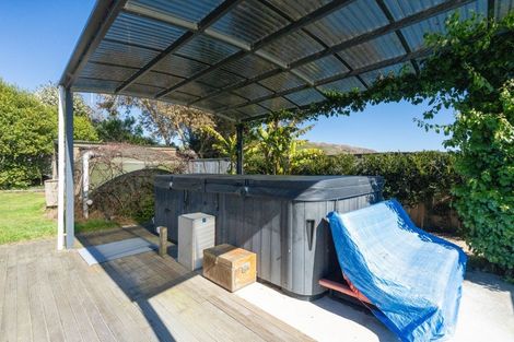 Photo of property in 30 Mountain View Drive, Manakau, Otaki, 5583