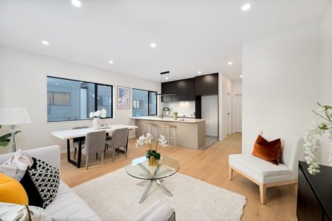 Photo of property in 62b Triangle Road, Massey, Auckland, 0614