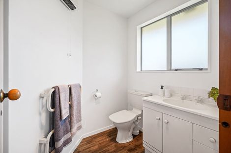 Photo of property in 10 Mull Place, Broomfield, Christchurch, 8042