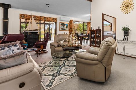 Photo of property in 37 Chinnerys Road, Woodend, 7610