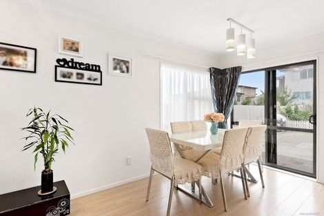 Photo of property in 22 Keri Vista Rise, Papakura, 2110