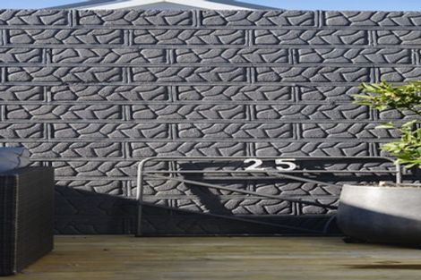 Photo of property in 25 Cranley Street, Musselburgh, Dunedin, 9013