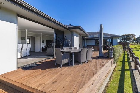 Photo of property in 10 Hanalin Drive, Marton, 4710