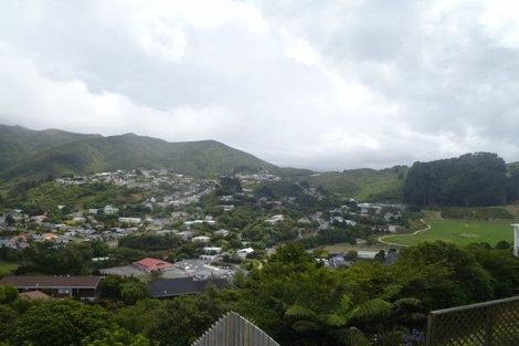 Photo of property in 34 Parklands Drive, Karori, Wellington, 6012
