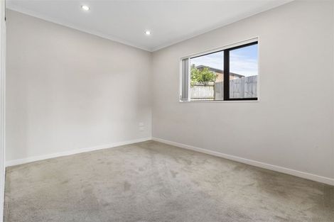 Photo of property in 88 Keri Vista Rise, Papakura, 2110