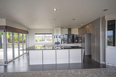 Photo of property in 3 Orewa Heights Crescent, Orewa, 0931