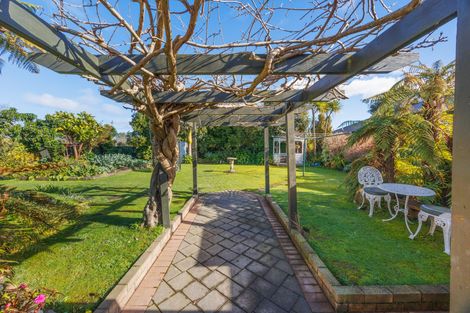 Photo of property in 21 Karina Terrace, Roslyn, Palmerston North, 4414