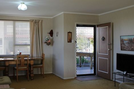 Photo of property in 52 Butterworth Drive, Glendene, Auckland, 0602