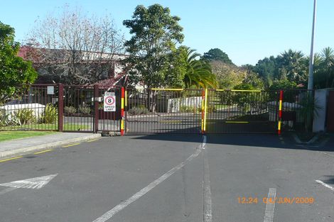 Photo of property in 12e/30 Westward Ho, Glen Eden, Auckland, 0602
