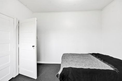 Photo of property in 210 South Road, Hawera, 4610