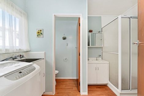 Photo of property in 2/4 Menary Street, Papakura, 2110