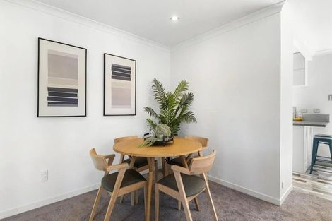 Photo of property in 8 Bellcroft Place, Belmont, Auckland, 0622