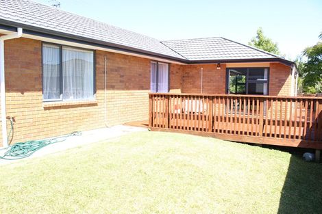 Photo of property in 14 Northridge Terrace, Massey, Auckland, 0614