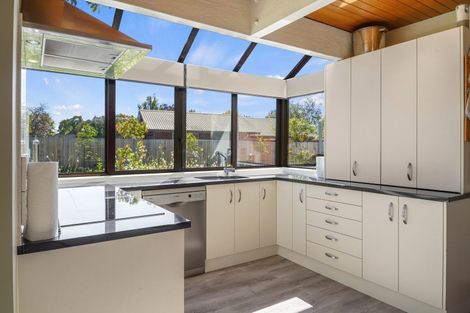 Photo of property in 12 Harrod Place, Rangiora, 7400