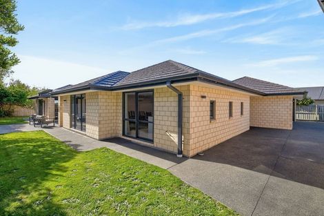 Photo of property in 11 Constance Place, Aidanfield, Christchurch, 8025