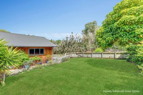 Photo of property in 104a Awaroa Road, Helensville, 0800