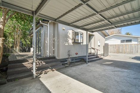 Photo of property in 805a Hastings Street North, Hastings, 4122