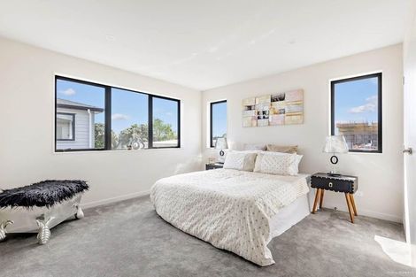 Photo of property in 1a Thomas Rielly Avenue, Hobsonville, Auckland, 0616