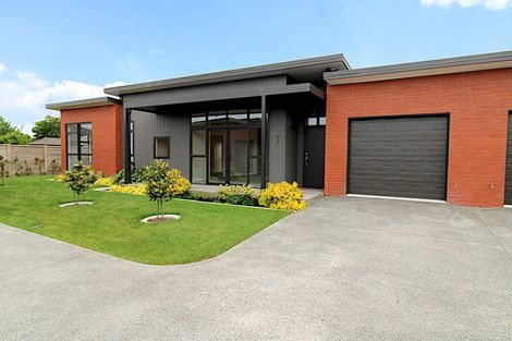 Photo of property in 9a Riverbank Road, Wanaka, 9382