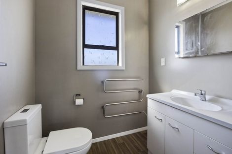 Photo of property in 59 Turuturu Road, Hawera, 4610