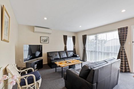 Photo of property in 1/142 Geraldine Street, Edgeware, Christchurch, 8013