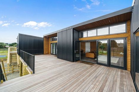 Photo of property in 42 Kapiti Lane, Otaki Beach, Otaki, 5512
