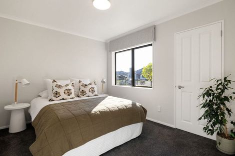 Photo of property in 28 Madison Street, Cambridge, 3434