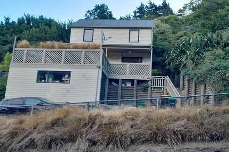 Photo of property in 41 Hawkhurst Road, Lyttelton, 8082