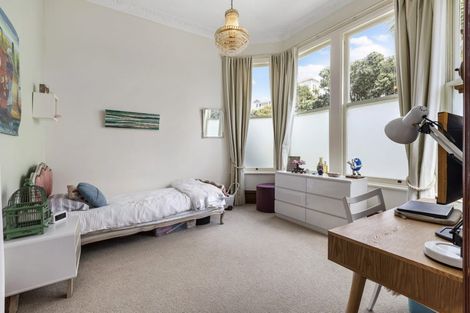 Photo of property in 15 Washington Avenue, Brooklyn, Wellington, 6021