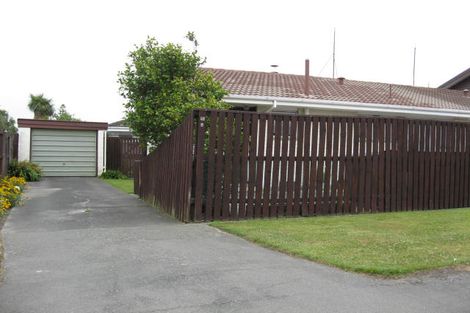 Photo of property in 2/19 Brake Street, Upper Riccarton, Christchurch, 8041