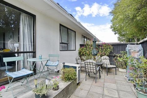 Photo of property in 90 Bayswater Crescent, Bromley, Christchurch, 8062