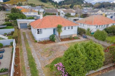 Photo of property in 4 Robertson Street, Oamaru North, Oamaru, 9400