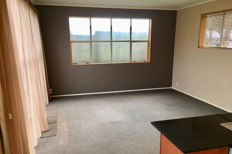 Photo of property in 98 Cyril French Drive, Flat Bush, Auckland, 2016