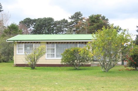 Photo of property in 136 Kiwi Road, Whangamata, 3620