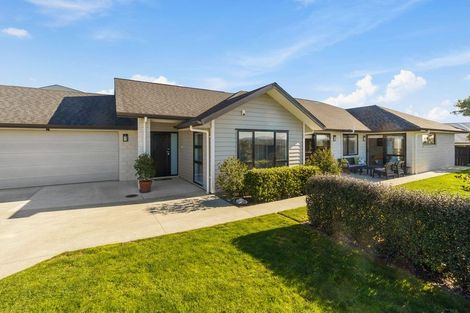 Photo of property in 8 Laylin Place, Pukekohe, 2120