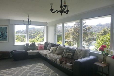 Photo of property in 6 Wyndham Road, Pinehaven, Upper Hutt, 5019