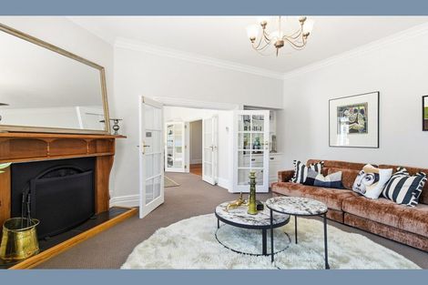Photo of property in 15 Lucknow Terrace, Khandallah, Wellington, 6035