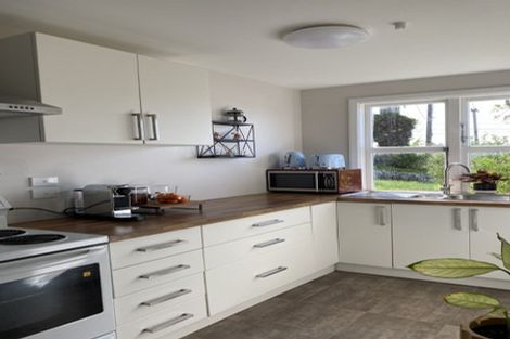 Photo of property in 162 The Ridgeway, Mornington, Wellington, 6021
