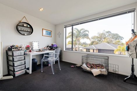 Photo of property in 4 The Palms, Rototuna, Hamilton, 3210