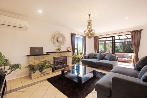 Photo of property in 21 Trebann Street, Paparangi, Wellington, 6037