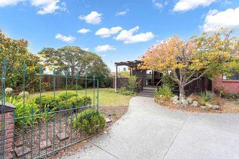 Photo of property in 107a Queenspark Drive, Parklands, Christchurch, 8083
