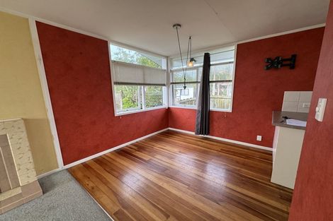Photo of property in 97 Atkinson Road, Titirangi, Auckland, 0604