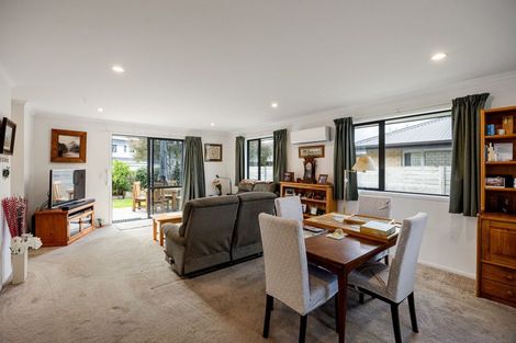 Photo of property in 51 Shrule Place, Huntington, Hamilton, 3210