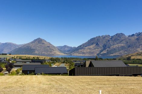 Photo of property in 31 Cappie Drive, Jacks Point, Queenstown, 9371