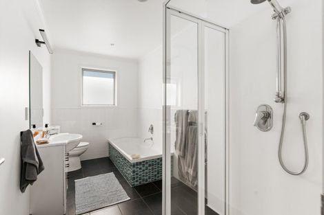 Photo of property in 20 Manuwai Drive, Matua, Tauranga, 3110