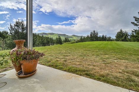 Photo of property in 1040 Kahuranaki Road, Kahuranaki, Havelock North, 4295