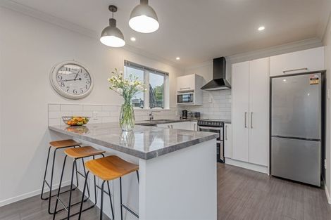Photo of property in 27 Karamea Crescent, Kelvin Grove, Palmerston North, 4414